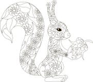 Zentangle stiliserad svartvit hand dragen ekorre med hasselnötter Royaltyfri Foto Zentangle stiliserad svartvit hand dragen ekorre med hasselnötter Royaltyfri Foto