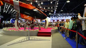 Zhukovsky, Rusia - 22 de julio 2017 Helicópteros de la sociedad del salón MAKS-2017 del espacio de Russiaon Zhukovsky, Rusia - 22 de julio 2017 Helicópteros de la sociedad del salón MAKS-2017 del espacio de Russiaon