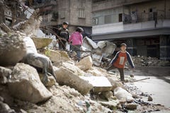 Zniszczony buduje Aleppo. Zniszczony buduje Aleppo.