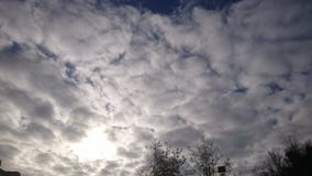 Zon achter Autumn Clouds Stock Foto Zon achter Autumn Clouds Stock Foto