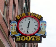 Zu den ganz Großen gehören-Stiefel, Nashville Tennessee lizenzfreies stockbild Zu den ganz Großen gehören-Stiefel, Nashville Tennessee lizenzfreies stockbild