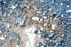 Zwart Tarmac en Gebroken Weg voor Reparatie stock afbeeldingen Zwart Tarmac en Gebroken Weg voor Reparatie stock afbeeldingen