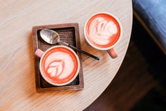 Zwei Cup Cappuccino stockfotografie Zwei Cup Cappuccino stockfotografie