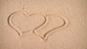 Zwei Herzen Im Sand Auf Dem Strand Stockfoto Bild Von Sand Strand 8616