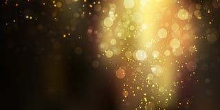Złocisty błyskotliwy błyskotania stardust na czarnym tle z bokeh zaświeca ilustracji Złocisty błyskotliwy błyskotania stardust na czarnym tle z bokeh zaświeca ilustracji