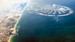 Árabe do al de Dubai – de Burj e a ilha de palma