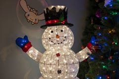 Árvore do homem e de Natal da neve olá! em Kitty Island fotos de stock Árvore do homem e de Natal da neve olá! em Kitty Island fotos de stock
