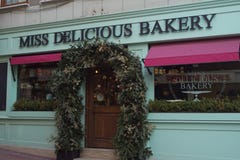 İstanbul, Marmara/Турция 20 07 2018: Госпожа очень вкусное Bakary стоковое фото İstanbul, Marmara/Турция 20 07 2018: Госпожа очень вкусное Bakary стоковое фото
