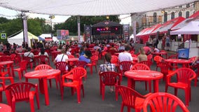 Åhörarna i sommarteatern 4K lager videofilmer Åhörarna i sommarteatern 4K lager videofilmer