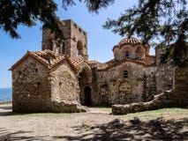 Église bizantine d'Agia Sofia dans Mystras, Grèce photo libre de droits Église bizantine d'Agia Sofia dans Mystras, Grèce photo libre de droits
