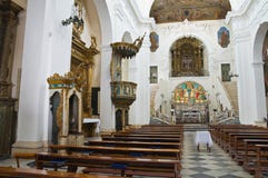 Église de mère de St Pietro. Putignano. La Puglia. L'Italie. photo libre de droits Église de mère de St Pietro. Putignano. La Puglia. L'Italie. photo libre de droits