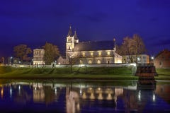 Église de nuit Photographie stock libre de droits Église de nuit Photographie stock libre de droits