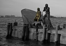 Épave de bateau sur le fleuve Hudson NYC photo libre de droits Épave de bateau sur le fleuve Hudson NYC photo libre de droits