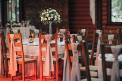 épouser décorent la préparation Un ensemble de Tableau et un dîner approvisionné différent d'événement, arrangement l'épousant de image stock épouser décorent la préparation Un ensemble de Tableau et un dîner approvisionné différent d'événement, arrangement l'épousant de image stock