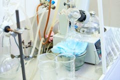 Équipement de recherches dans le laboratoire photographie stock Équipement de recherches dans le laboratoire photographie stock