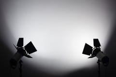 Équipement pour des studios de photo et la photographie de mode Fond image libre de droits Équipement pour des studios de photo et la photographie de mode Fond image libre de droits