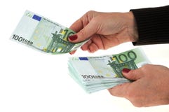 Δώστε ένα τραπεζογραμμάτιο εκατό ευρώ στοκ φωτογραφία Δώστε ένα τραπεζογραμμάτιο εκατό ευρώ στοκ φωτογραφία