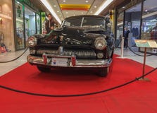 Υδράργυρος Eigh του μαύρου χρώματος, εκλεκτής ποιότητας αυτοκίνητο στοκ φωτογραφία Υδράργυρος Eigh του μαύρου χρώματος, εκλεκτής ποιότητας αυτοκίνητο στοκ φωτογραφία