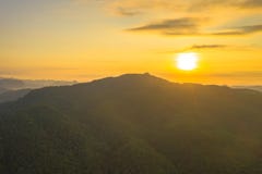 Παραλία Kaek Tup κοντά στην παραλία Kwang και βουνό Ngon Nak κατά τη διάρκεια της χαμηλής παλίρροιας μπορέστε να δείτε τη μακριά στοκ εικόνες Παραλία Kaek Tup κοντά στην παραλία Kwang και βουνό Ngon Nak κατά τη διάρκεια της χαμηλής παλίρροιας μπορέστε να δείτε τη μακριά στοκ εικόνες