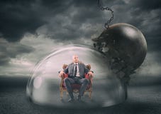 Бизнесмен безопасно внутри купола экрана во время шторма который защищает его от разрушая шарика Защита и безопасность стоковые изображения rf Бизнесмен безопасно внутри купола экрана во время шторма который защищает его от разрушая шарика Защита и безопасность стоковые изображения rf