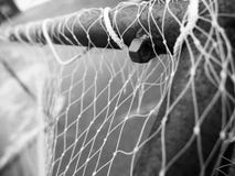 Закройте вверх старой цели футбола стоковые фотографии rf Закройте вверх старой цели футбола стоковые фотографии rf