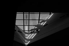 Красиво architectured окно на центральной библиотеке национального технического университета Афин стоковая фотография Красиво architectured окно на центральной библиотеке национального технического университета Афин стоковая фотография