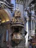 Красивый интерьер церков Peterskirche St Peter, барочной римско-католической приходской церкви в Вене, Австрии Воодушевленный b стоковые изображения Красивый интерьер церков Peterskirche St Peter, барочной римско-католической приходской церкви в Вене, Австрии Воодушевленный b стоковые изображения