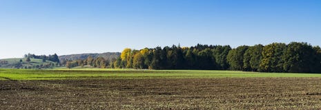 Ландшафт вдоль романтичной дороги, Buchdorf, Германии панорама стоковые фотографии rf Ландшафт вдоль романтичной дороги, Buchdorf, Германии панорама стоковые фотографии rf