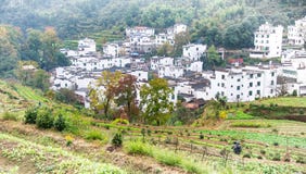 Сельский пейзаж в wuyuan графстве, провинции Цзянси, Китае стоковое фото Сельский пейзаж в wuyuan графстве, провинции Цзянси, Китае стоковое фото