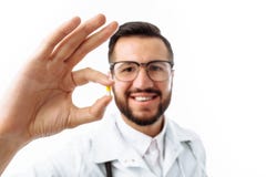 Übergeben Sie Doktor, der Tablette, Nahaufnahme, weißer Hintergrund, für adve hält lizenzfreies stockbild Übergeben Sie Doktor, der Tablette, Nahaufnahme, weißer Hintergrund, für adve hält lizenzfreies stockbild