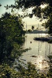 Łódkowaty natury Alster jezioro w Hamburskim Niemcy widoku przy pięknymi i sławnymi miasto parka ludźmi wiosłuje żeglowania niebo zdjęcia stock Łódkowaty natury Alster jezioro w Hamburskim Niemcy widoku przy pięknymi i sławnymi miasto parka ludźmi wiosłuje żeglowania niebo zdjęcia stock