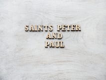 Άγιοι Peter και Paul Ξύλινες, άβαφες επιστολές στοκ φωτογραφία με δικαίωμα ελεύθερης χρήσης Άγιοι Peter και Paul Ξύλινες, άβαφες επιστολές στοκ φωτογραφία με δικαίωμα ελεύθερης χρήσης