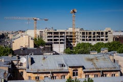 Άγιος Πετρούπολη, Ρωσία, μπορεί το 2019, στέγες της Αγία Πετρούπολης Άποψη της κατασκευής από το ύψος στοκ εικόνες με δικαίωμα ελεύθερης χρήσης Άγιος Πετρούπολη, Ρωσία, μπορεί το 2019, στέγες της Αγία Πετρούπολης Άποψη της κατασκευής από το ύψος στοκ εικόνες με δικαίωμα ελεύθερης χρήσης