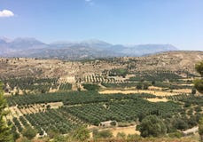 Άποψη από την αρχαιολογική περιοχή Agia Triada στοκ φωτογραφίες Άποψη από την αρχαιολογική περιοχή Agia Triada στοκ φωτογραφίες
