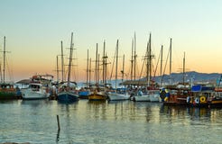 Άποψη του κόλπου Eilat με τα γιοτ στοκ φωτογραφία Άποψη του κόλπου Eilat με τα γιοτ στοκ φωτογραφία