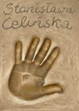 Ένα handprint της διάσημης πολωνικής ηθοποιού Stanislawa Celinska έκανε σε ένα πιάτο ορείχαλκου στοκ εικόνες Ένα handprint της διάσημης πολωνικής ηθοποιού Stanislawa Celinska έκανε σε ένα πιάτο ορείχαλκου στοκ εικόνες