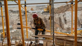 ΈΡΓΟ ΥΠΌ ΚΑΤΑΣΚΕΥΉ στοκ εικόνες ΈΡΓΟ ΥΠΌ ΚΑΤΑΣΚΕΥΉ στοκ εικόνες