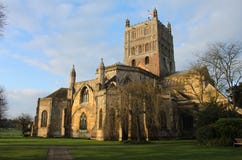 Αβαείο Tewkesbury, Αγγλία, σκηνή ξημερωμάτων στοκ φωτογραφία με δικαίωμα ελεύθερης χρήσης Αβαείο Tewkesbury, Αγγλία, σκηνή ξημερωμάτων στοκ φωτογραφία με δικαίωμα ελεύθερης χρήσης