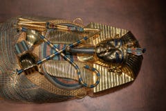Αιγυπτιακή Σαρκοφάγος ενταφιασμών pharaoh στην επίδειξη στοκ εικόνα Αιγυπτιακή Σαρκοφάγος ενταφιασμών pharaoh στην επίδειξη στοκ εικόνα