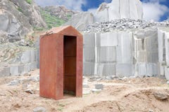 ανατινάζοντας το καταφύγ&i στοκ εικόνες ανατινάζοντας το καταφύγ&i στοκ εικόνες