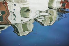 Αντανάκλαση στο κανάλι στη Βενετία, ΙΤΑΛΙΑ στοκ φωτογραφίες Αντανάκλαση στο κανάλι στη Βενετία, ΙΤΑΛΙΑ στοκ φωτογραφίες