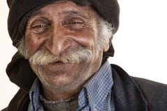 αραβικό μεγάλο λιβανέζικο άτομο mustache που χαμογελά στοκ φωτογραφία με δικαίωμα ελεύθερης χρήσης αραβικό μεγάλο λιβανέζικο άτομο mustache που χαμογελά στοκ φωτογραφία με δικαίωμα ελεύθερης χρήσης