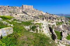 ΑÏχαιολογική πεÏιοχή Dougga στην Τυνησία στοκ φωτογραφία με δικαίωμα ελεύθερης χρήσης ΑÏχαιολογική πεÏιοχή Dougga στην Τυνησία στοκ φωτογραφία με δικαίωμα ελεύθερης χρήσης
