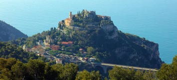 Αστείος τουρίστας στην πύλη σύννεφων στην τέχνη καθρεφτών φασολιών του Σικάγου Ιλλινόις με τους ανθρώπους και τα κτήρια στοκ εικόνες με δικαίωμα ελεύθερης χρήσης Αστείος τουρίστας στην πύλη σύννεφων στην τέχνη καθρεφτών φασολιών του Σικάγου Ιλλινόις με τους ανθρώπους και τα κτήρια στοκ εικόνες με δικαίωμα ελεύθερης χρήσης