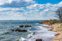 Ατλαντικός Ωκεανός στο πάρκο σημείου φάρων στο Νιού Χάβεν Κοννέκτικατ στοκ εικόνες με δικαίωμα ελεύθερης χρήσης Ατλαντικός Ωκεανός στο πάρκο σημείου φάρων στο Νιού Χάβεν Κοννέκτικατ στοκ εικόνες με δικαίωμα ελεύθερης χρήσης