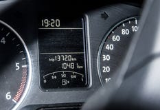 Αυτόματος δείκτης μήκους ταξιδιού επιτροπής ταχυμέτρων ταμπλό αυτοκινήτων στοκ εικόνα Αυτόματος δείκτης μήκους ταξιδιού επιτροπής ταχυμέτρων ταμπλό αυτοκινήτων στοκ εικόνα