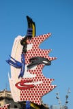 ΒΑΡΚΕΛΩΝΗ, SPAIN/EUROPE - 1 ΙΟΥΝΊΟΥ: Γλυπτό του Roy Lichtenstein στοκ φωτογραφία με δικαίωμα ελεύθερης χρήσης ΒΑΡΚΕΛΩΝΗ, SPAIN/EUROPE - 1 ΙΟΥΝΊΟΥ: Γλυπτό του Roy Lichtenstein στοκ φωτογραφία με δικαίωμα ελεύθερης χρήσης