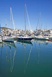 βαρκών ψηλά γιοτ της Ισπανίας λιμένων duquesa δεμένα πολυτέλεια στοκ φωτογραφία με δικαίωμα ελεύθερης χρήσης βαρκών ψηλά γιοτ της Ισπανίας λιμένων duquesa δεμένα πολυτέλεια στοκ φωτογραφία με δικαίωμα ελεύθερης χρήσης