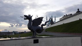 Γλυπτό δράκων Kazan στοκ φωτογραφίες με δικαίωμα ελεύθερης χρήσης Γλυπτό δράκων Kazan στοκ φωτογραφίες με δικαίωμα ελεύθερης χρήσης