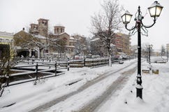 Γραφική χειμερινή σκηνή από τον ποταμό της Φλώρινας, μια μικρή πόλη στη βόρεια Ελλάδα Στοκ φωτογραφίες με δικαίωμα ελεύθερης χρήσης Γραφική χειμερινή σκηνή από τον ποταμό της Φλώρινας, μια μικρή πόλη στη βόρεια Ελλάδα Στοκ φωτογραφίες με δικαίωμα ελεύθερης χρήσης